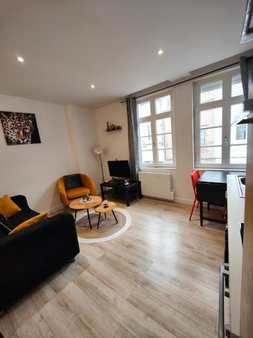 La Feline - Duplex - Vieux Valenciennes - Familial Apartamento Exterior foto