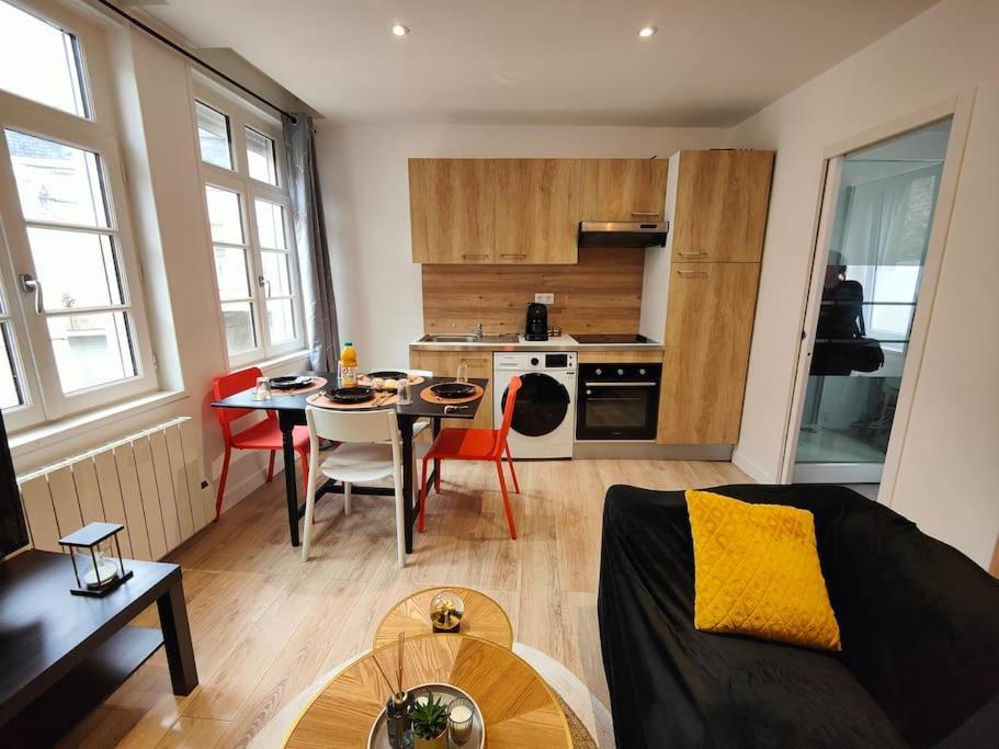 La Feline - Duplex - Vieux Valenciennes - Familial Apartamento Exterior foto