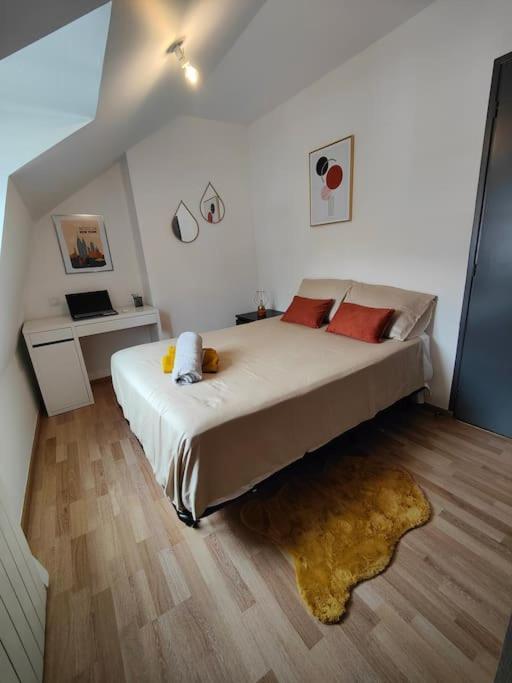 La Feline - Duplex - Vieux Valenciennes - Familial Apartamento Exterior foto